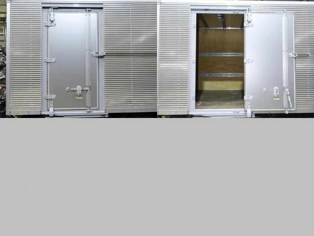 MITSUBISHI CANTER 2019 Image 31