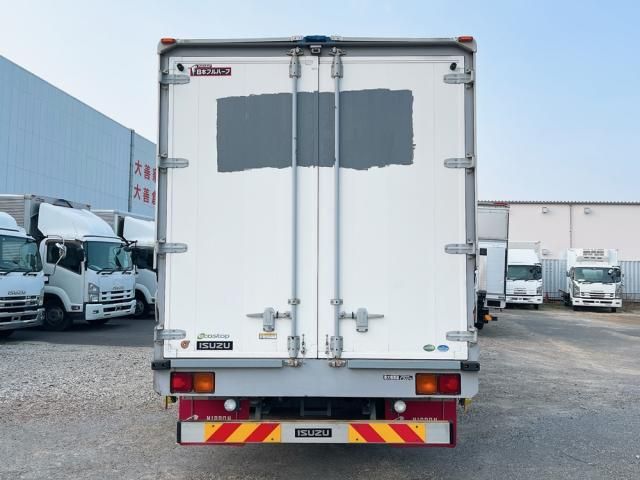 ISUZU FORWARD 2017 Image 31