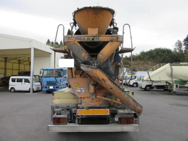 NISSAN DIESEL QUON 2006 Image 31