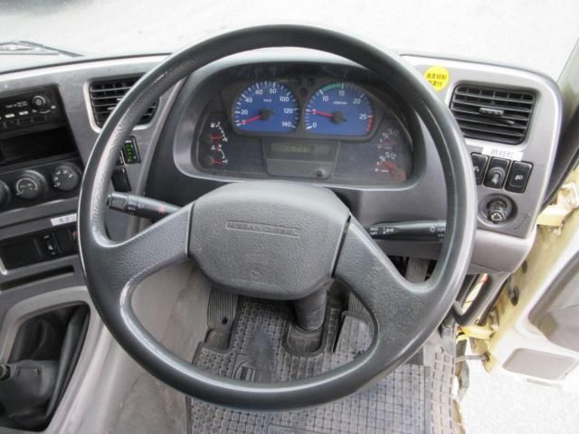 NISSAN DIESEL QUON 2006 Image 31