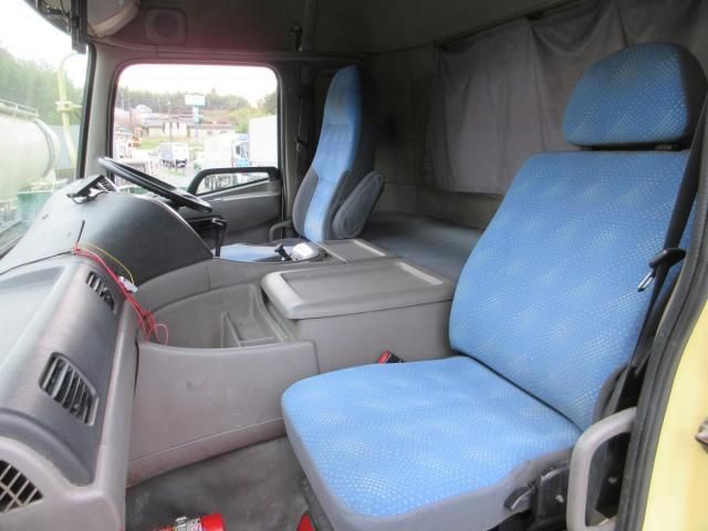 NISSAN DIESEL QUON 2006 Image 31
