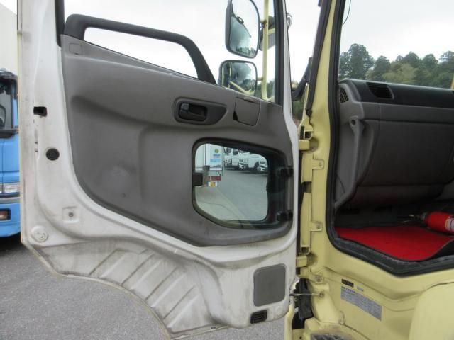 NISSAN DIESEL QUON 2006 Image 31