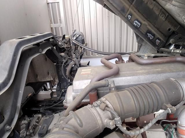 HINO PROFIA 2007 Image 31