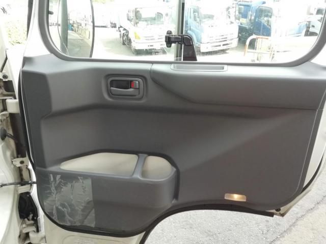 TOYOTA COASTER 2018 Image 31