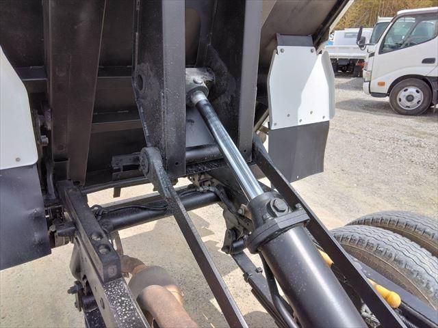 MITSUBISHI CANTER 2010 Image 31