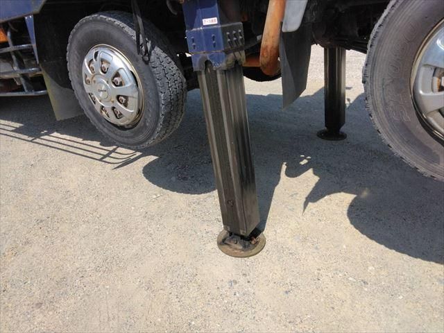 HINO PROFIA 2003 Image 31