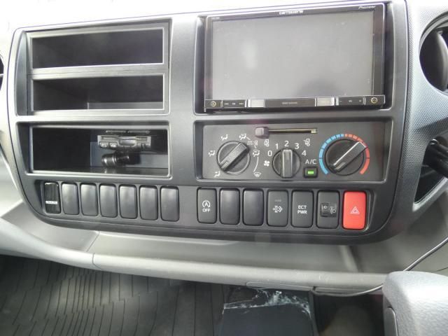 HINO DUTRO 2015 Image 31