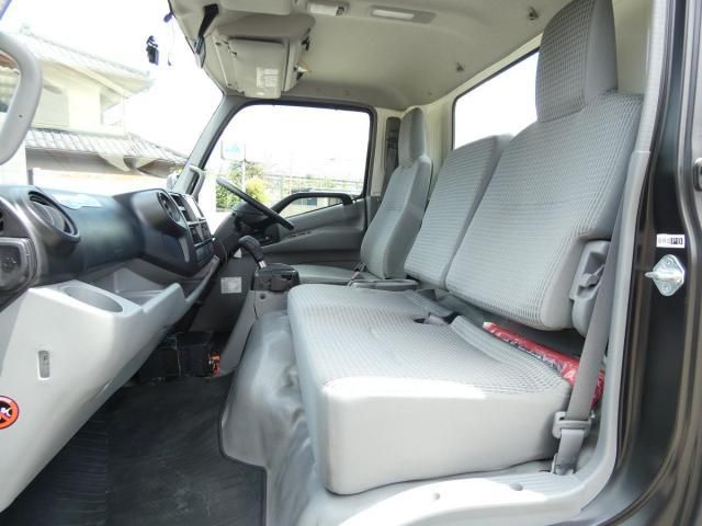 HINO DUTRO 2015 Image 31