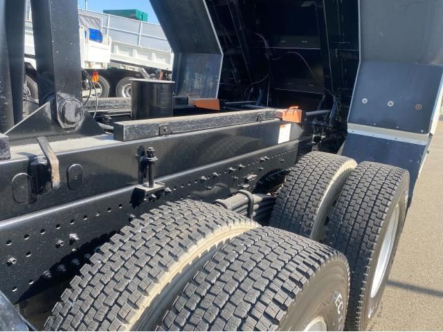 HINO PROFIA 2017 Image 31