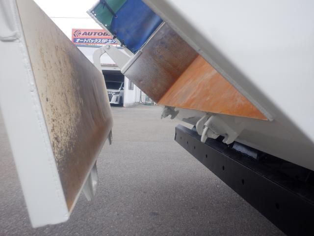 HINO PROFIA 2017 Image 31