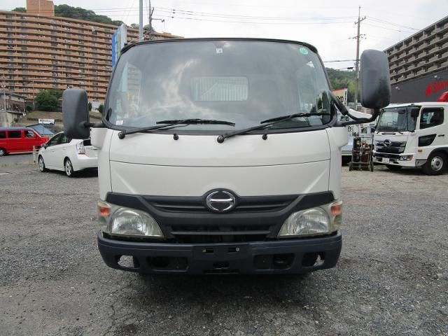 HINO DUTRO 2011 Image 31