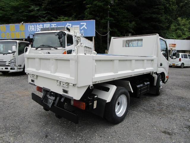 HINO DUTRO 2011 Image 31