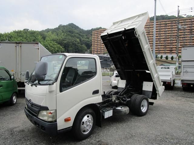 HINO DUTRO 2011 Image 31