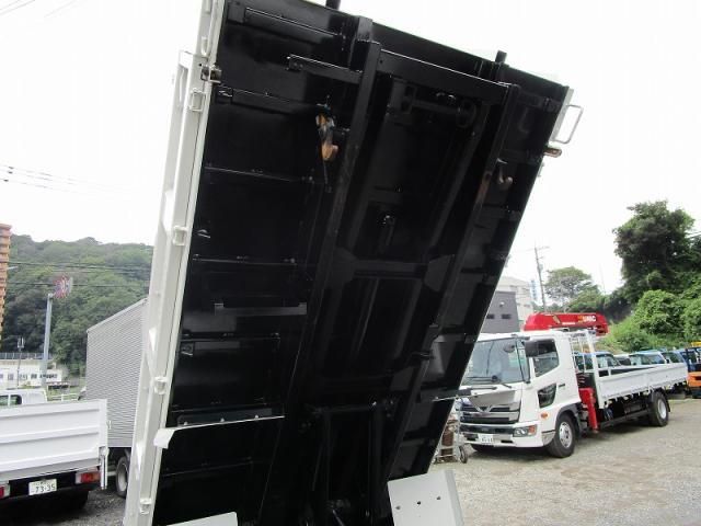 HINO DUTRO 2011 Image 31