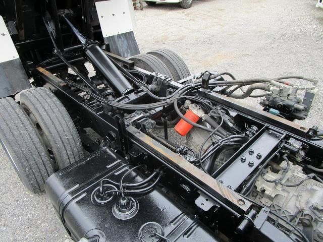 HINO DUTRO 2011 Image 31