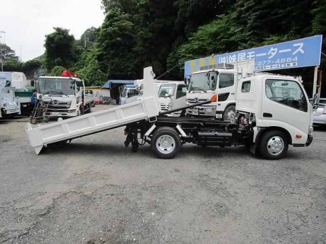 HINO DUTRO 2011 Image 31