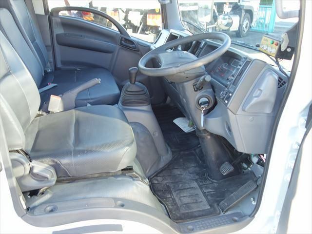 ISUZU ELF 2017 Image 31