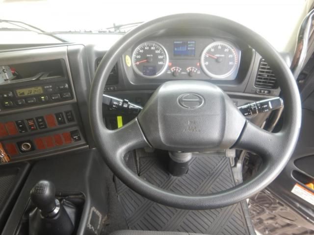 HINO PROFIA 2011 Image 31