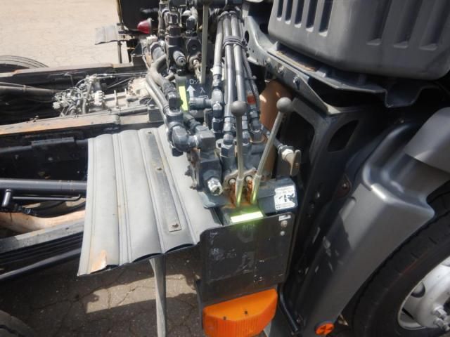 HINO PROFIA 2011 Image 31