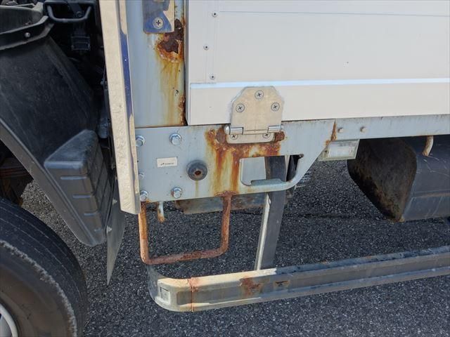 NISSAN DIESEL KAZET 2016 Image 31