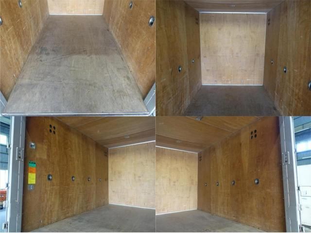 MITSUBISHI CANTER 2012 Image 31