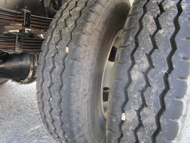 HINO DUTRO 2016 Image 31