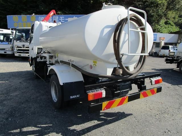 HINO DUTRO 2016 Image 31