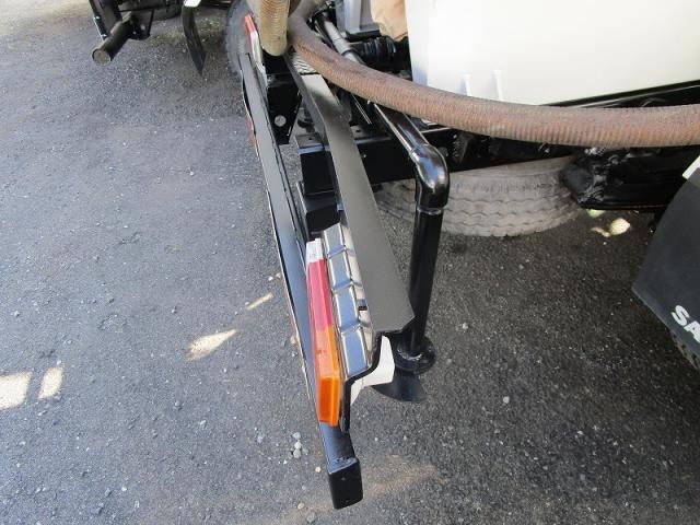 HINO DUTRO 2016 Image 31