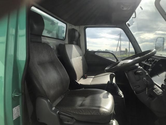 MITSUBISHI CANTER 1998 Image 31