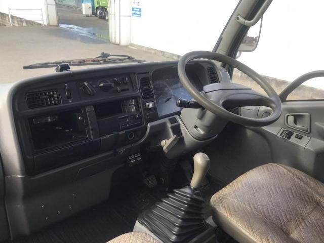 MITSUBISHI CANTER 1998 Image 31