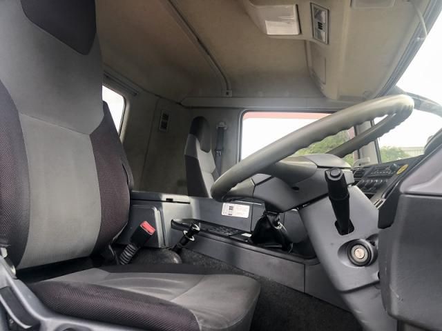 MITSUBISHI FUSOU SUPER GREAT 2013 Image 31