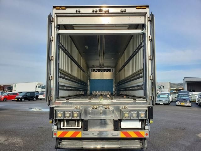 MITSUBISHI FUSOU SUPER GREAT 2012 Image 31