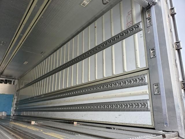 MITSUBISHI FUSOU SUPER GREAT 2012 Image 31