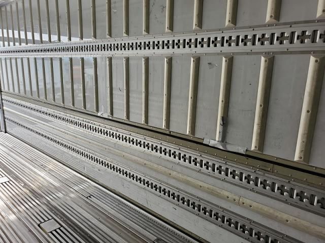 MITSUBISHI FUSOU SUPER GREAT 2012 Image 31