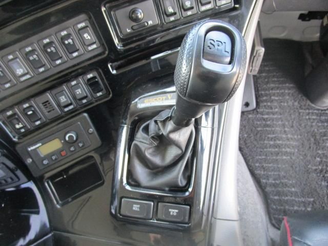 NISSAN DIESEL QUON 2015 Image 31