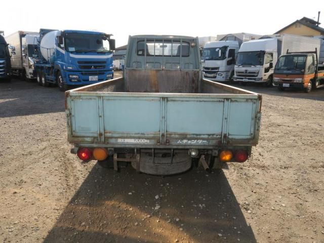 MITSUBISHI CANTER 1977 Image 31