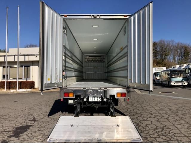 ISUZU GIGA 2021 Image 31