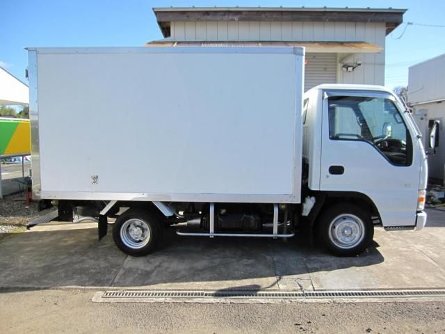 ISUZU ELF 2002 Image 31