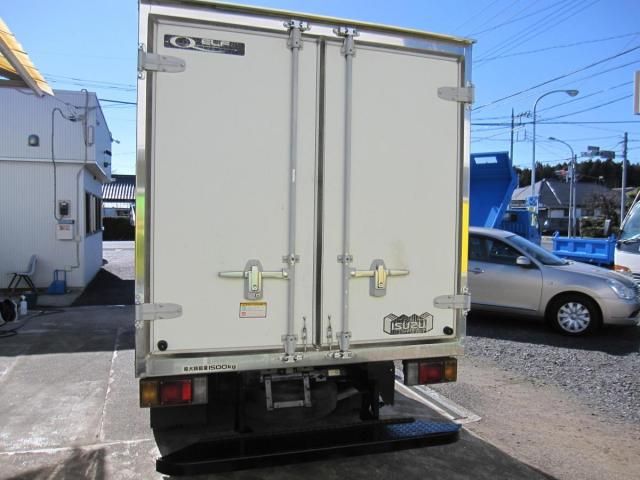 ISUZU ELF 2002 Image 31