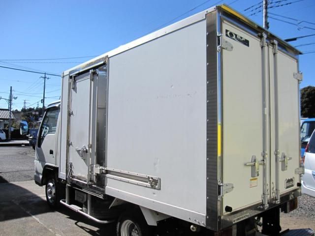 ISUZU ELF 2002 Image 31