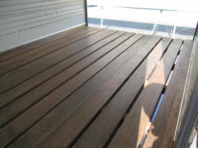 ISUZU ELF 2002 Image 31