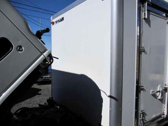 ISUZU ELF 2002 Image 31