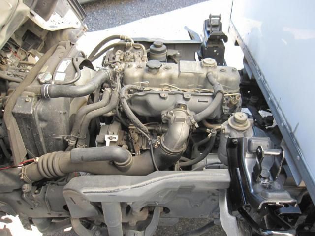 ISUZU ELF 2002 Image 31