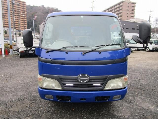 HINO DUTRO 2010 Image 31