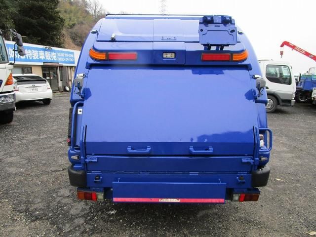 HINO DUTRO 2010 Image 31