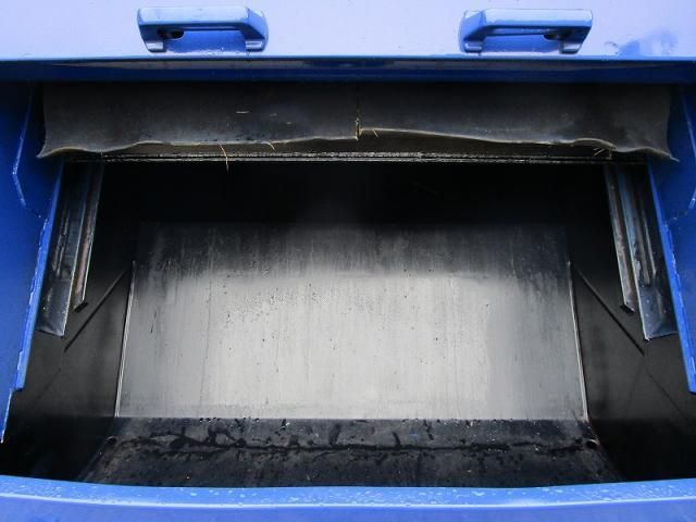 HINO DUTRO 2010 Image 31