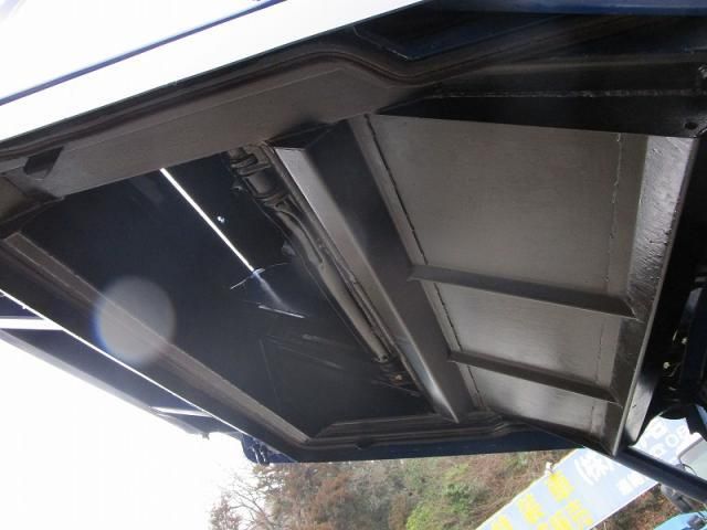 HINO DUTRO 2010 Image 31