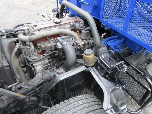 HINO DUTRO 2010 Image 31