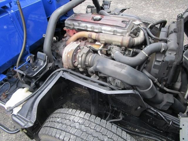 HINO DUTRO 2010 Image 31