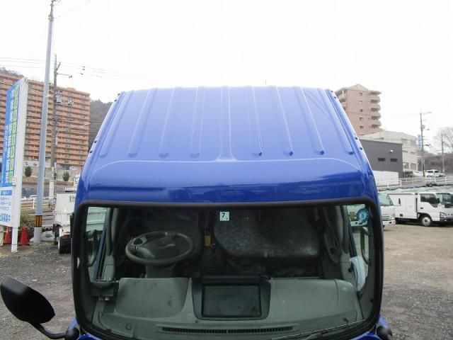 HINO DUTRO 2010 Image 31